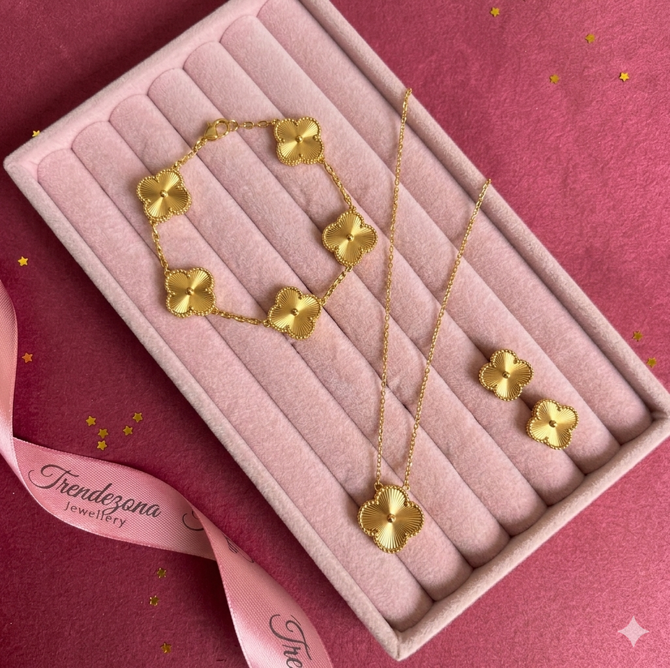 Lucky charm set